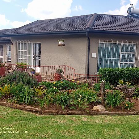 4 On Verbena Boksburg Exterior foto